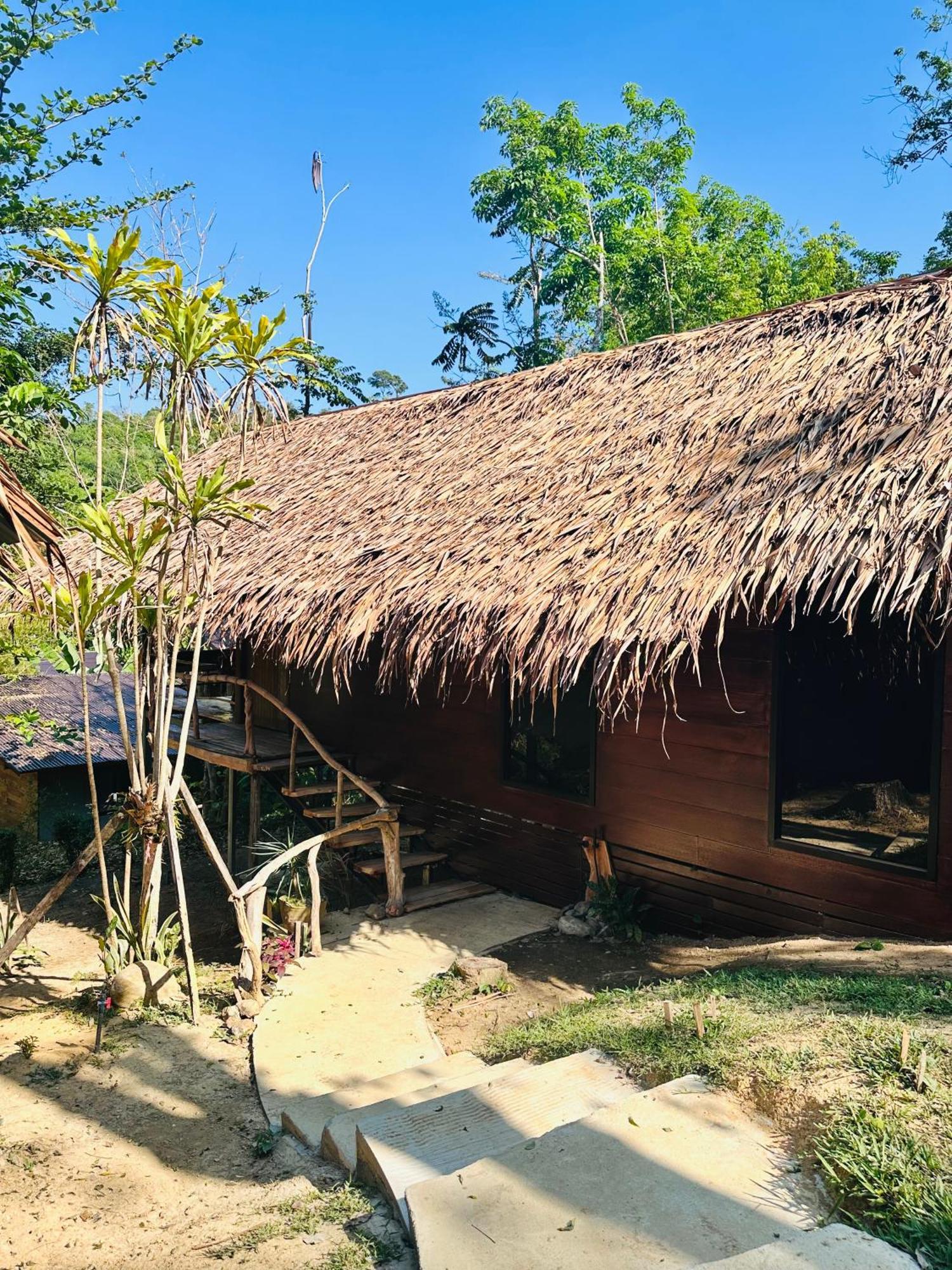 Koh Mook Mountain View Hotel Exterior foto